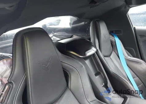 2025 Chevrolet Corvette Stingray Rwd 2Lt из США, поврежденный, VIN 1G1YB2D42S5103697